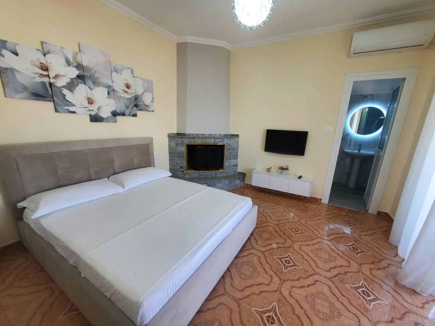 Guest House Sandri Sarandë Eksteriør billede