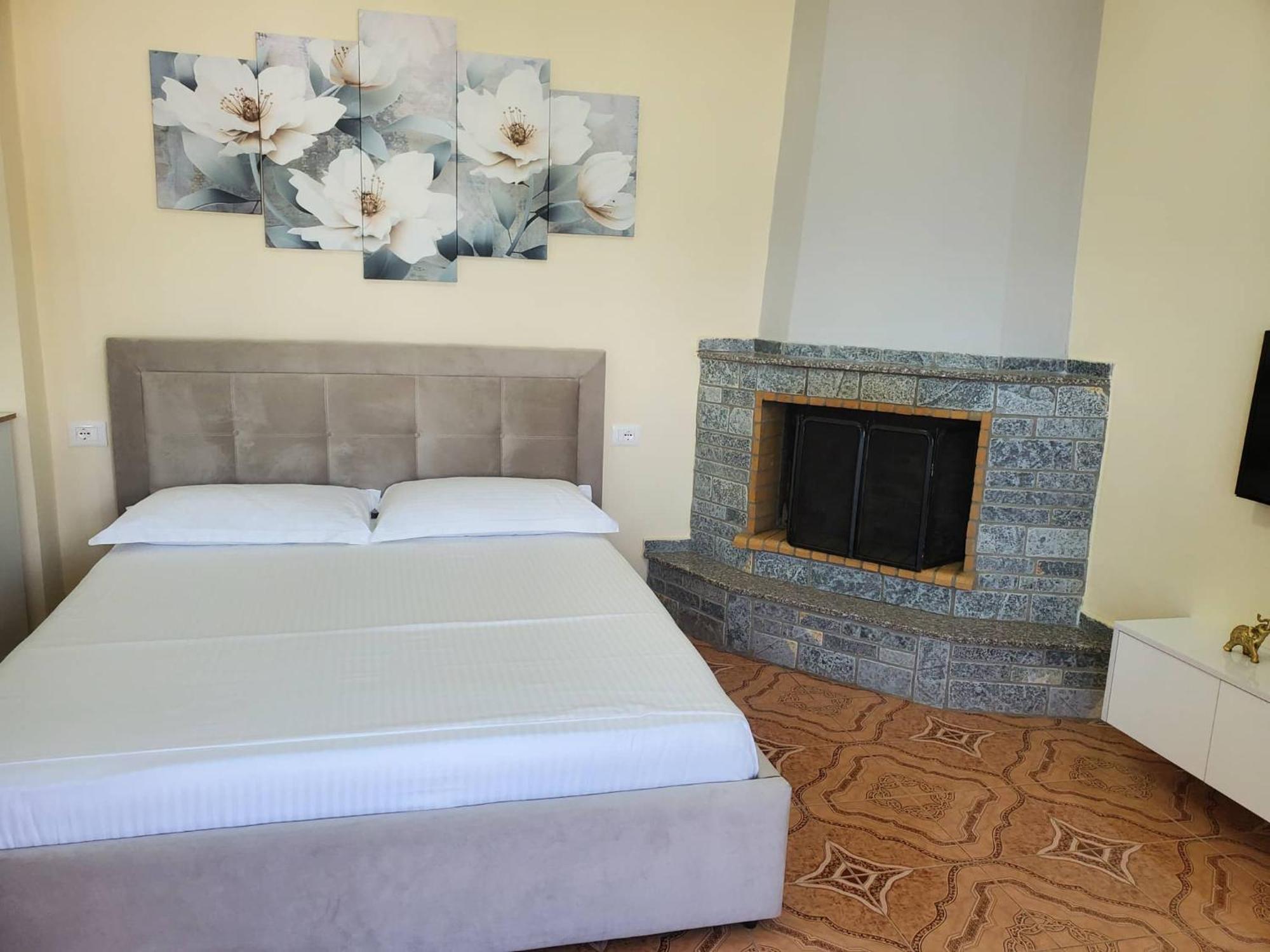 Guest House Sandri Sarandë Eksteriør billede