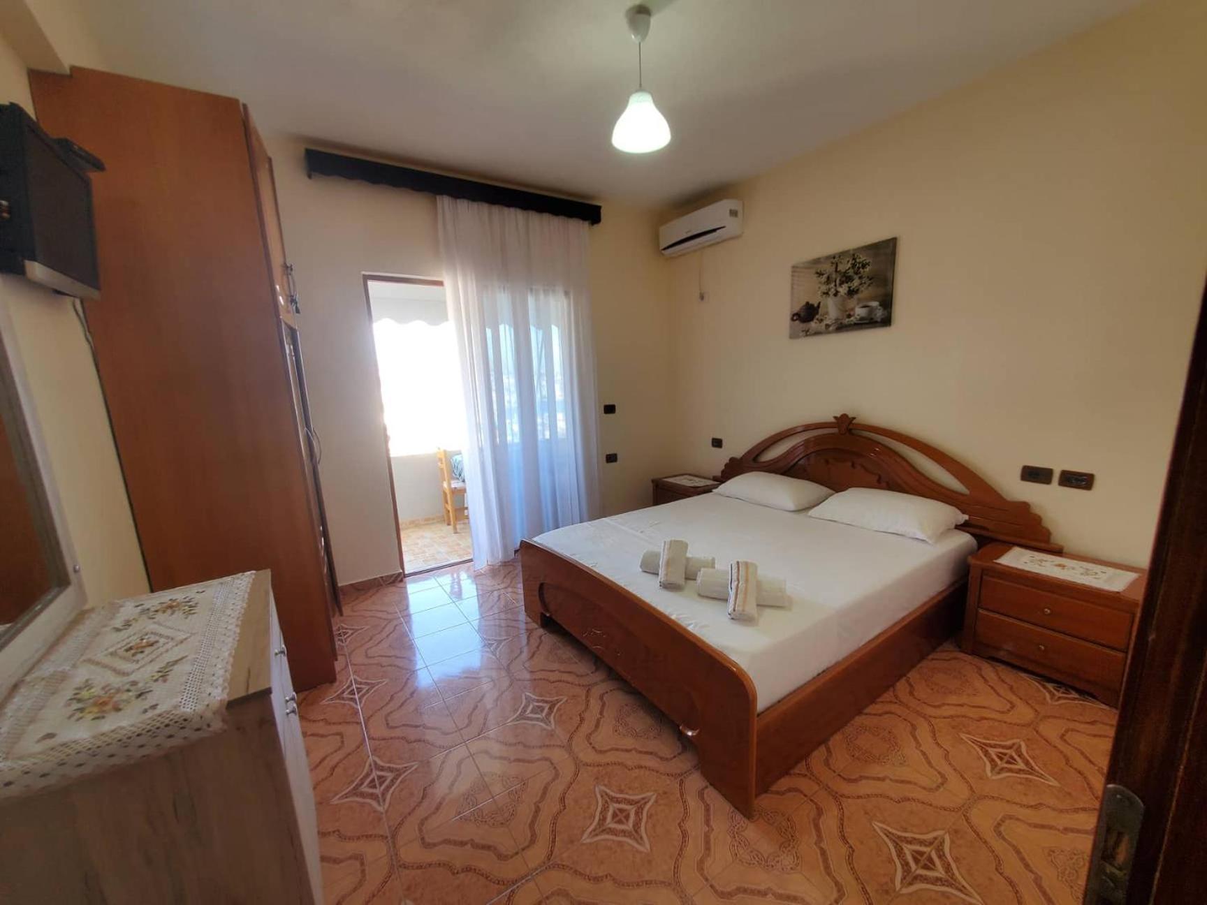 Guest House Sandri Sarandë Eksteriør billede