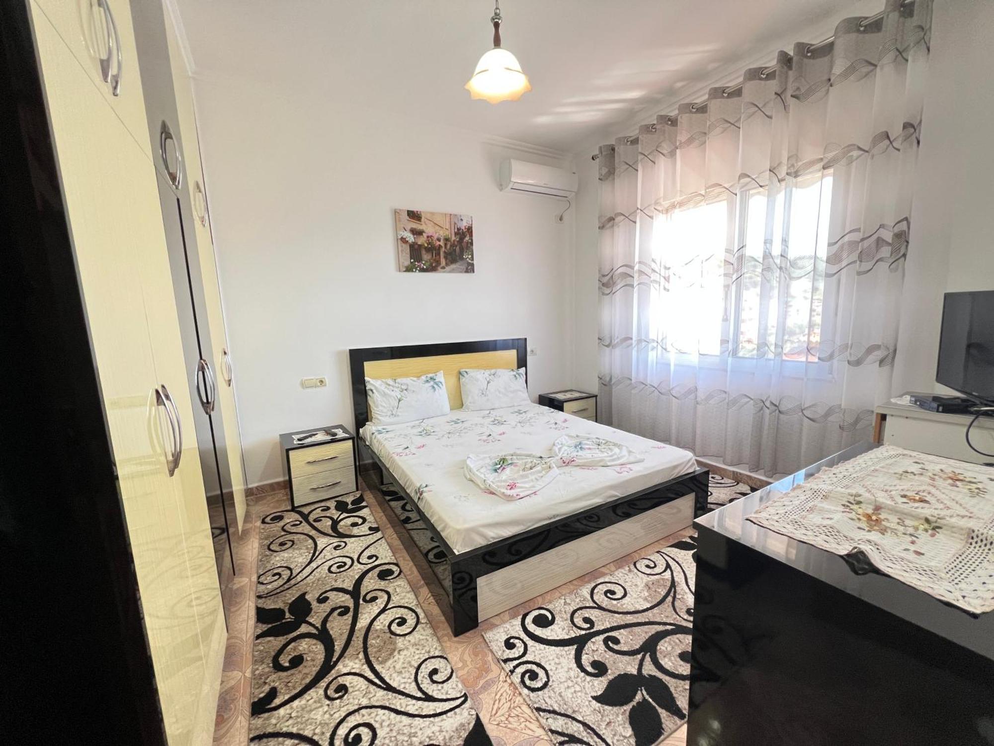 Guest House Sandri Sarandë Eksteriør billede